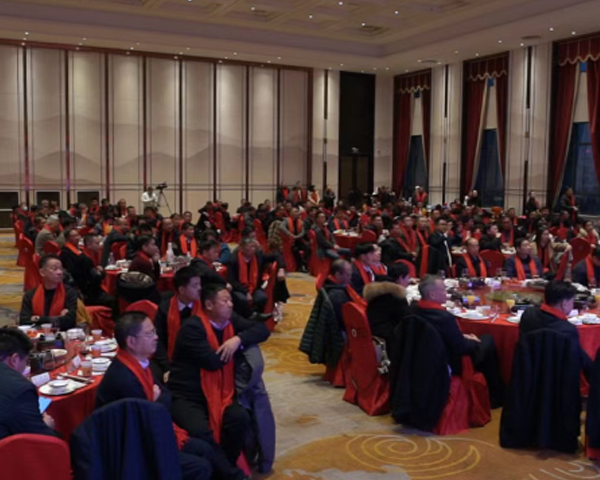 大悟县 “感恩奋进·桑梓情深”2025年新春座谈会举行